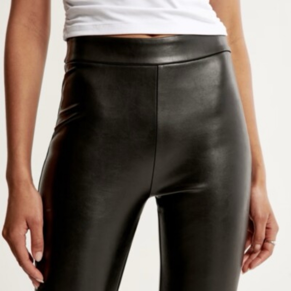 Abercombie & Fitch Faux Leather Black Legging Pants XL
